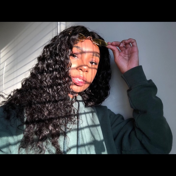 Meet your Posher, Bria - Picture 3 of 3